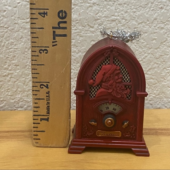 2006 Hallmark Keepsake A Christmas Broadcast Magic Sound Music Light Ornament - Picture 7 of 13